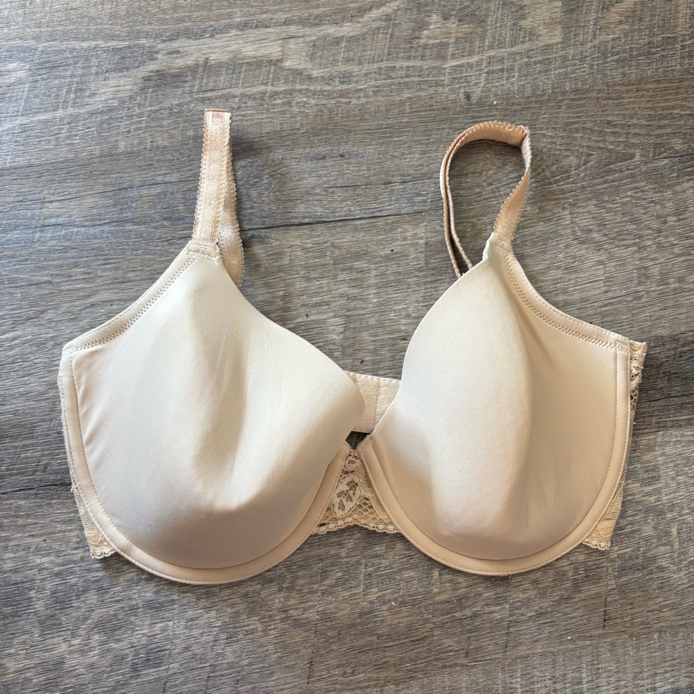 Wacoal Nude Lace T-Shirt Bra with Soft Molded Cups